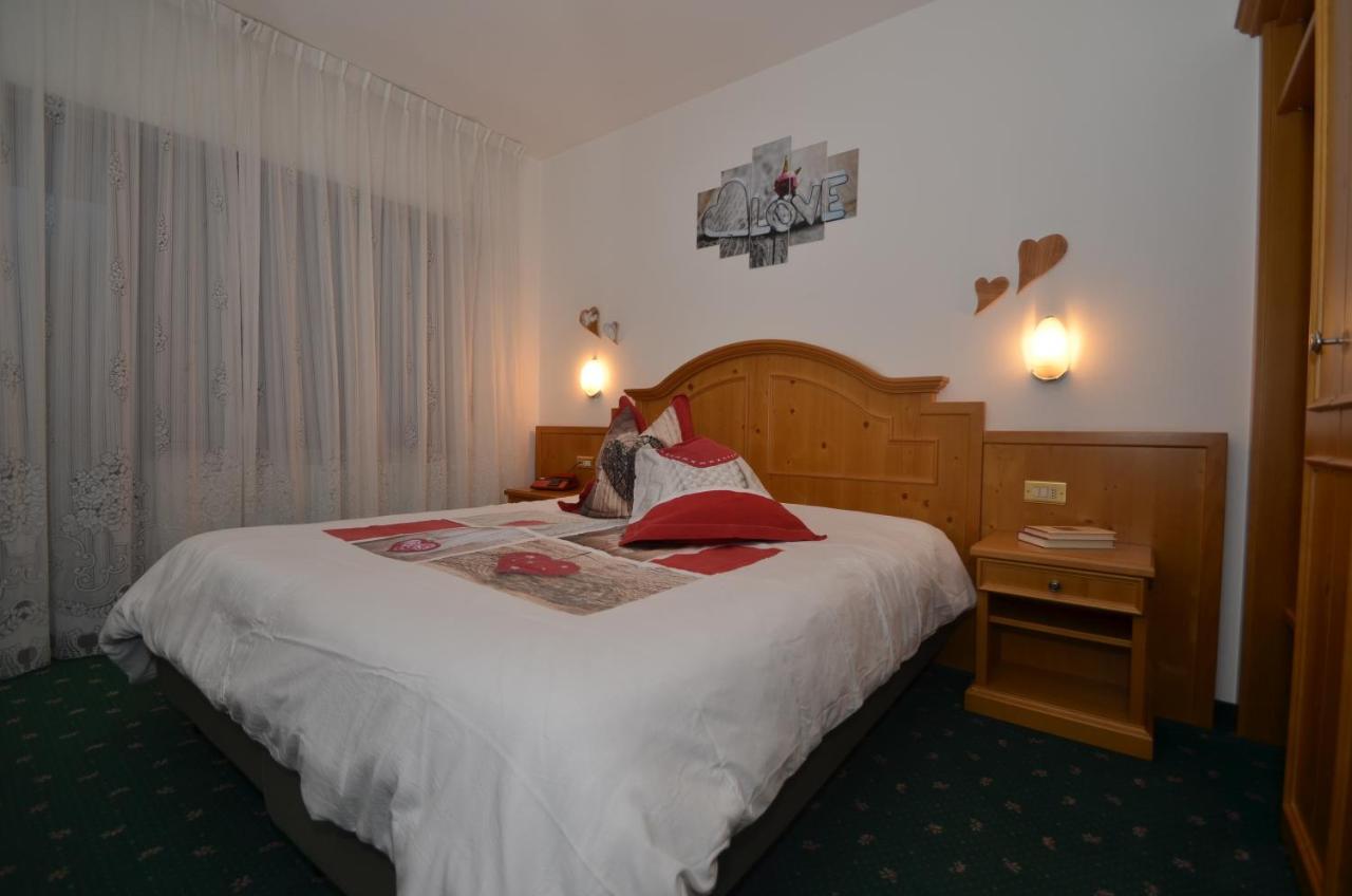 Hotel Albe Rocca Pietore Eksteriør bilde